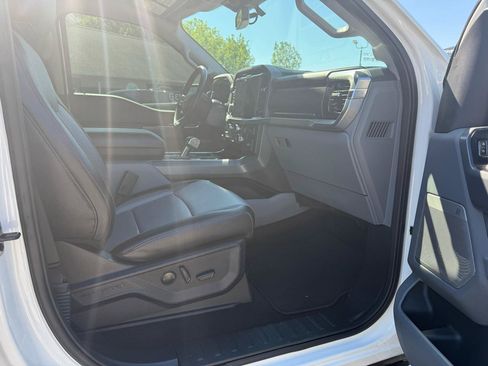 Used 2025 Ford F150 Lariat AWD/4WD image 10