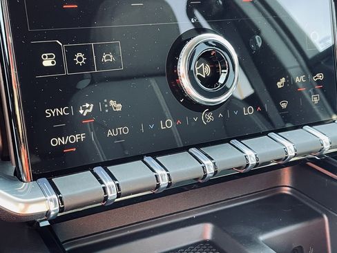 New 2026 GMC Acadia Elevation image 17