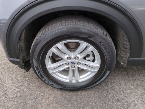 Certified 2023 Ford Explorer XLT image 27