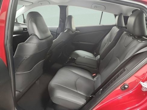 Used 2018 Toyota Prius Prime Premium image 19