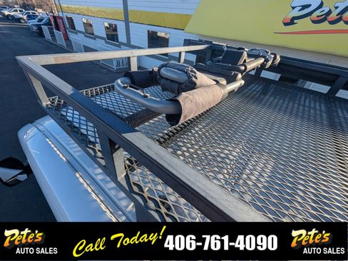 Used 2017 Ford Transit 150 XLT image 11