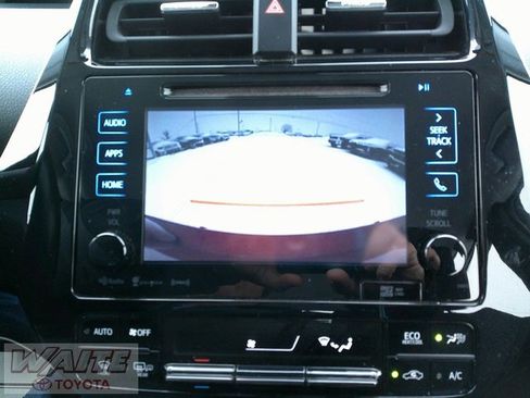 Used 2017 Toyota Prius Three image 15