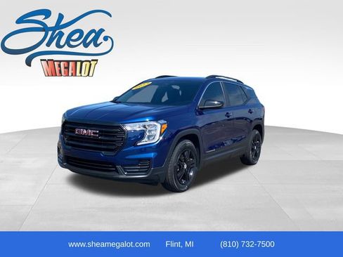 Used 2022 GMC Terrain SLE w/ Driver Convenience Package FWD image 1