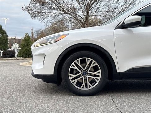 Used 2020 Ford Escape SEL image 6