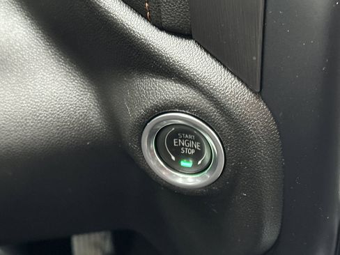 Used 2021 GMC Sierra 1500 AT4 w/ Off-Road Performance Package image 21