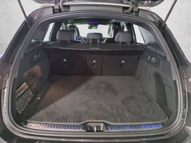 Used 2026 Mercedes-Benz GLC 300 image 6