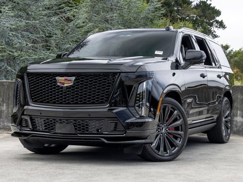 Used 2026 Cadillac Escalade V AWD/4WD image 1