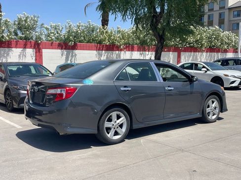 Used 2013 Toyota Camry SE FWD image 2