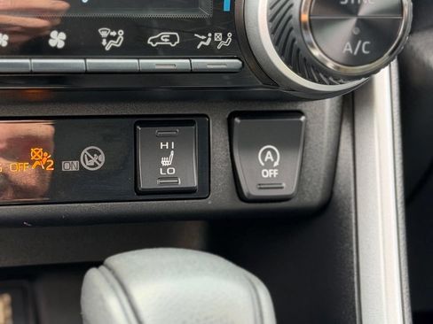 Certified 2024 Toyota RAV4 XLE w/ Convenience Package AWD/4WD image 18