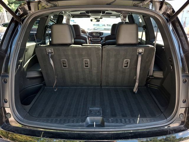 Used 2020 Honda Pilot Black Edition image 31