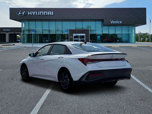 New 2026 Hyundai Elantra Sport FWD image 5