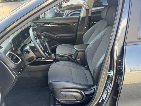 Used 2025 Kia Seltos S FWD image 28