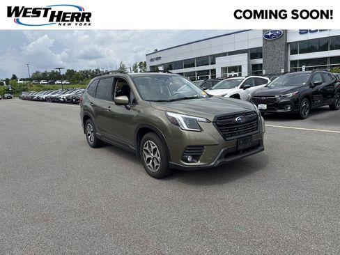 Used 2024 Subaru Forester Premium AWD/4WD image 1