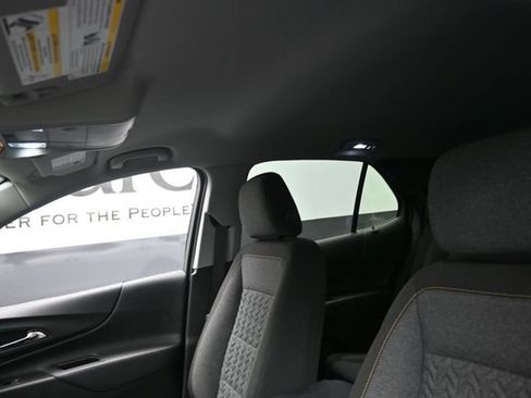 Used 2024 Chevrolet Equinox LT AWD/4WD image 17