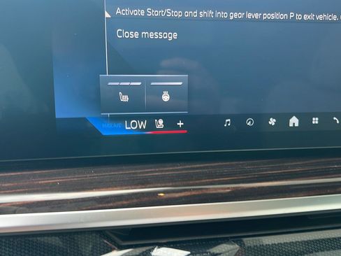 New 2026 BMW X5 xDrive40i w/ M Sport Package AWD/4WD image 26