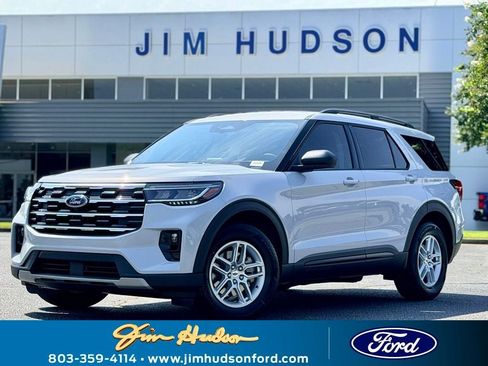 New 2026 Ford Explorer Active w/ Active Comfort Package RWD image 1