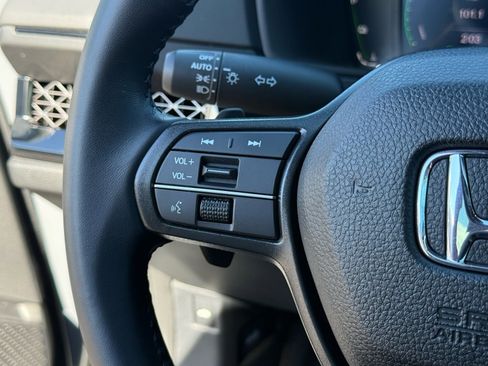 Used 2024 Honda Accord Sport image 18