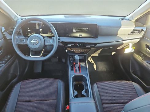 New 2026 Nissan Kicks SR w/ SR Premium Package AWD/4WD image 6