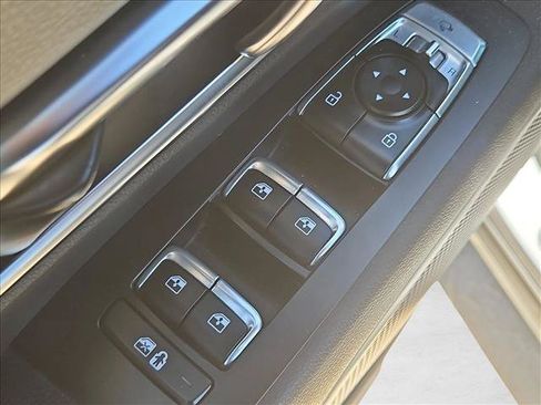 Used 2021 Kia Telluride EX w/ EX Premium Package AWD/4WD image 12