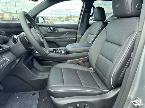 New 2026 Buick Enclave Sport Touring w/ Power Package image 17