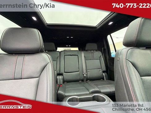 Used 2022 Chevrolet Suburban RST image 28
