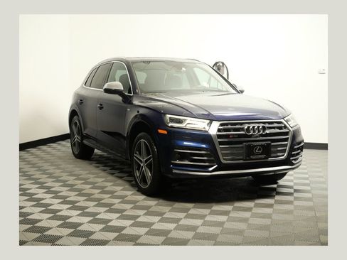 Used 2018 Audi SQ5 Prestige w/ Prestige Package image 1