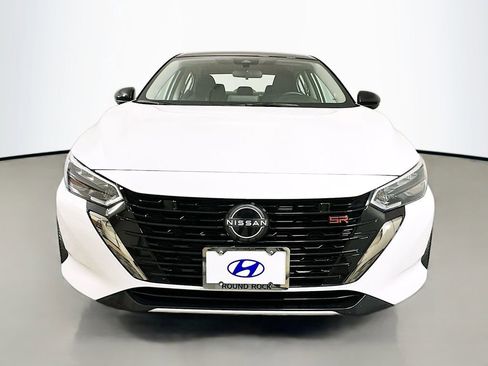 Used 2024 Nissan Sentra SR image 2
