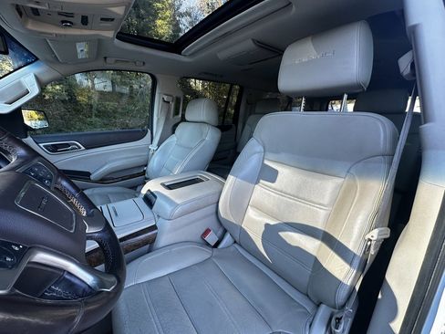 Used 2015 GMC Yukon XL Denali w/ Touring Package image 14