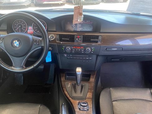 Used 2011 BMW 328i Convertible RWD image 11