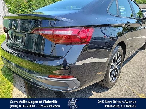 Certified 2024 Volkswagen Jetta Sport FWD image 31