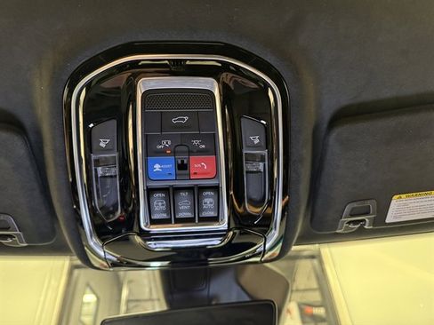 Used 2022 Jeep Grand Cherokee Summit AWD/4WD image 29