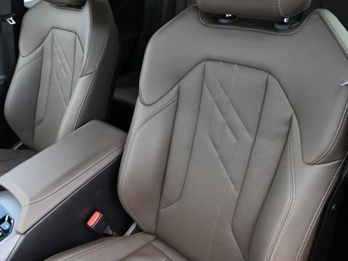 Certified 2025 BMW X3 xDrive30i w/ Premium Package image 10