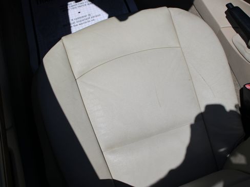 Used 2007 BMW 328i Convertible image 17