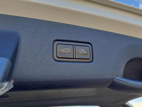 New 2026 Kia Carnival SX image 11