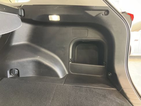 Used 2022 Toyota RAV4 LE image 26