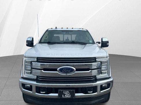 Used 2019 Ford F250 Lariat w/ Lariat Ultimate Package image 2