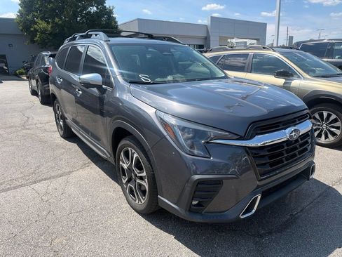 Used 2023 Subaru Ascent Touring AWD/4WD image 8