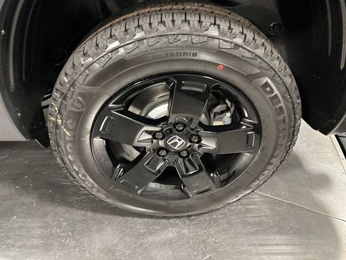 New 2026 Honda Ridgeline Black Edition image 4