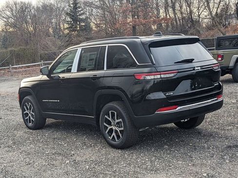 New 2025 Jeep Grand Cherokee Limited image 4