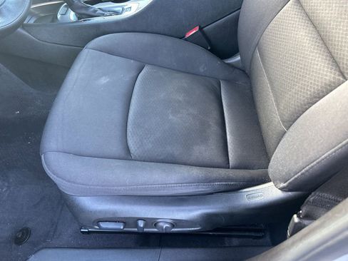 Used 2022 Chevrolet Malibu LT image 12