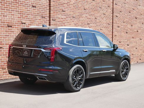 Certified 2024 Cadillac XT6 Premium Luxury w/ Platinum Package AWD/4WD image 25