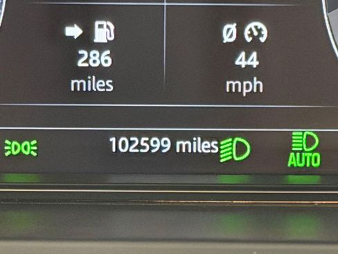 Used 2020 Jaguar E-PACE SE image 20