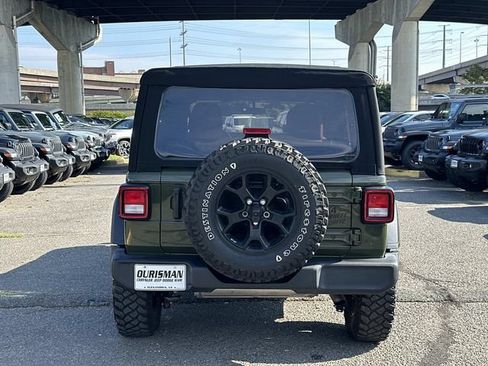 Used 2022 Jeep Wrangler Unlimited Sport AWD/4WD image 4