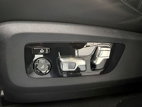 Used 2024 BMW X6 M Competition w/ Executive Package AWD/4WD image 15