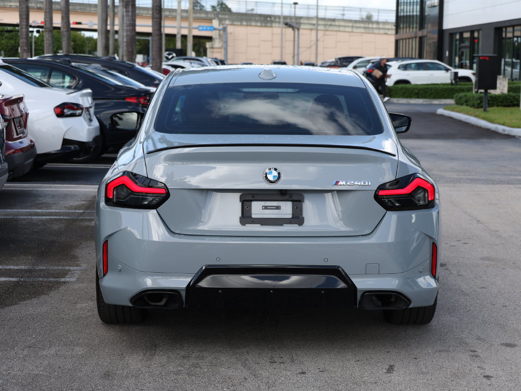 Used 2025 BMW M240i Coupe w/ Premium Package RWD image 6
