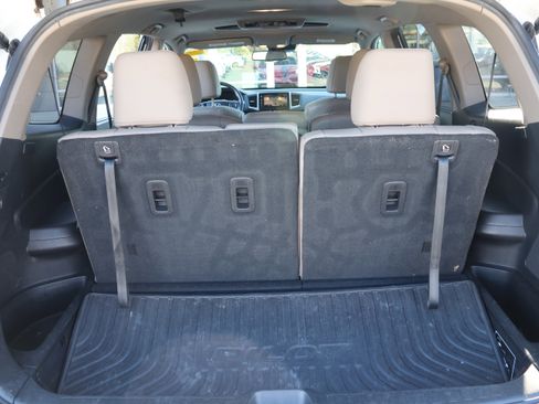 Used 2017 Honda Pilot Touring image 40