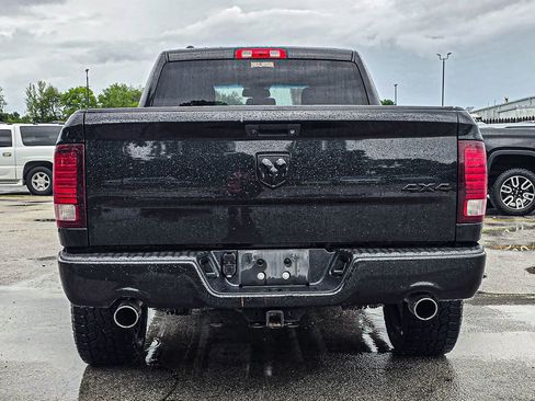 Used 2015 RAM 1500 Express w/ Black Ram 1500 Express Group AWD/4WD image 5