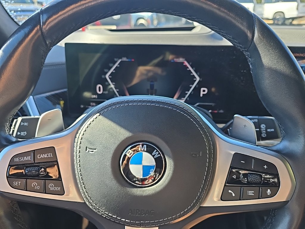 Used 2023 BMW X7 xDrive40i w/ M Sport Package AWD/4WD image 13