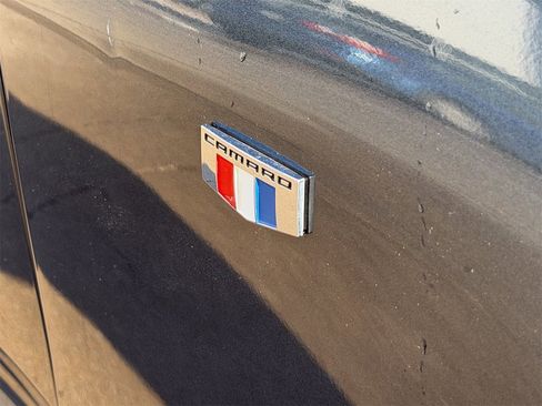 Certified 2021 Chevrolet Camaro LT image 9