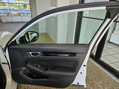 Used 2024 Honda Civic EX-L image 15